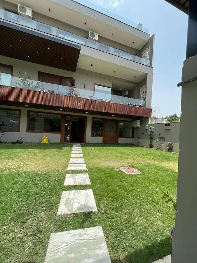 Cyber Vista Hotel Gurgaon Guest house